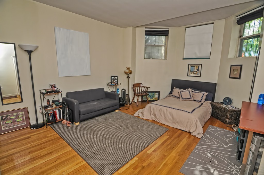 327 Commonwealth Ave, Back Bay