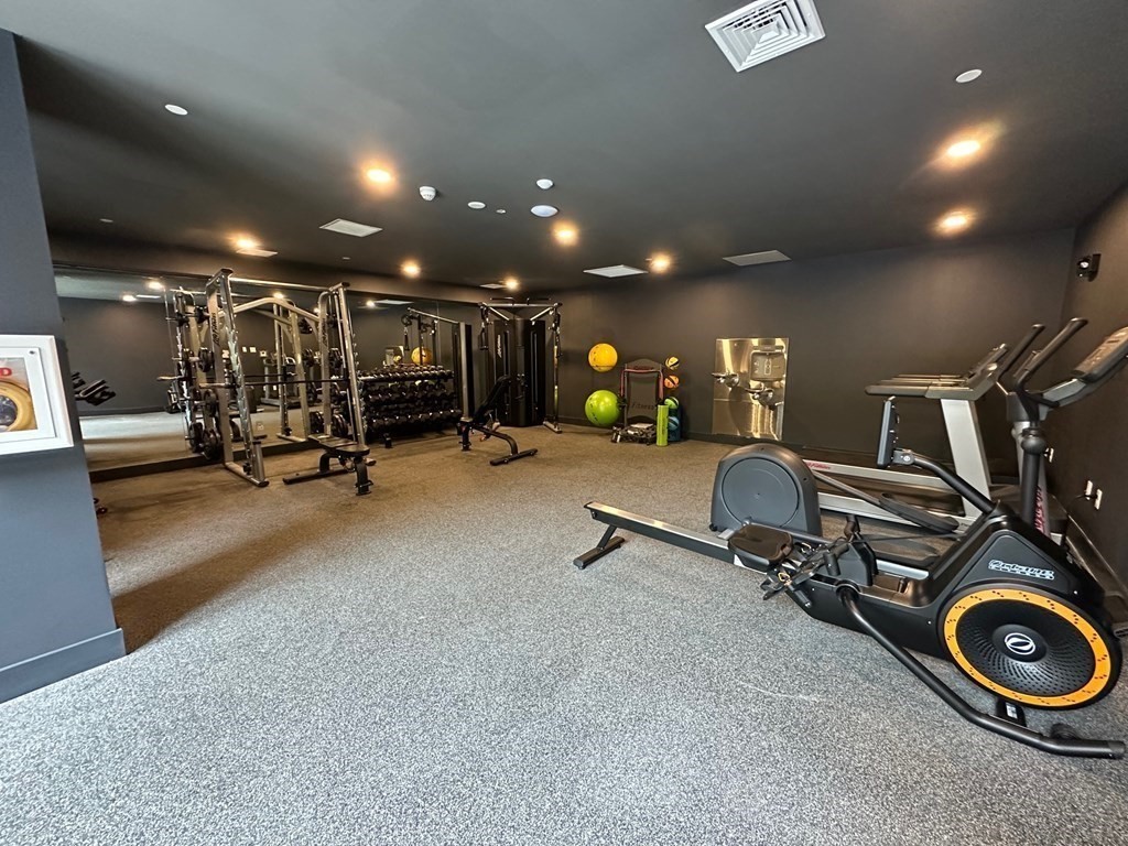 566 Columbus Ave, South End