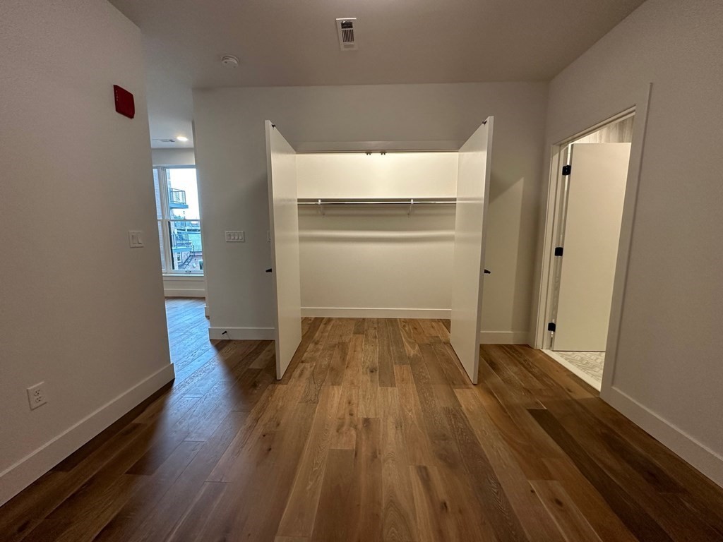 566 Columbus Ave, South End