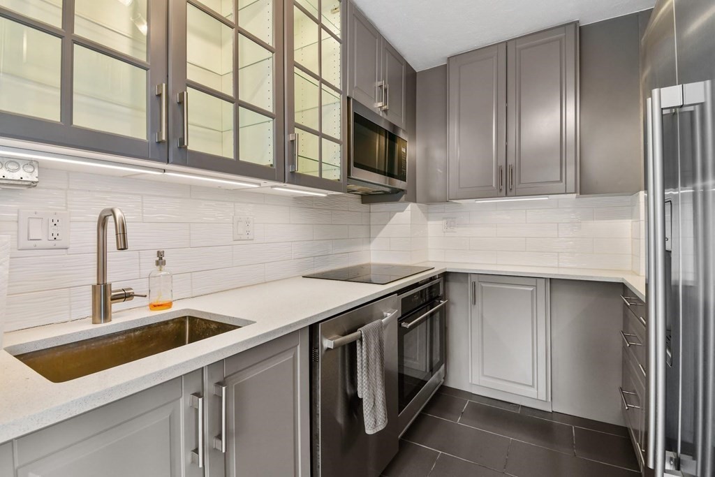 60 Babcock St, Brookline