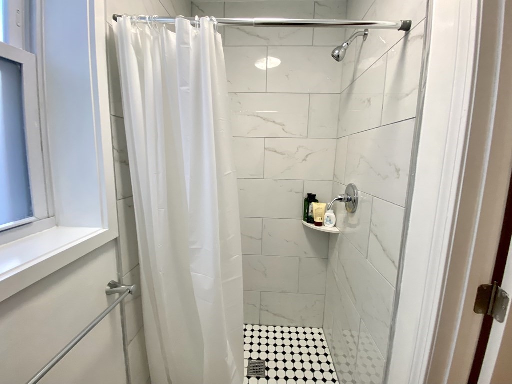 97 Calumet St, Mission Hill