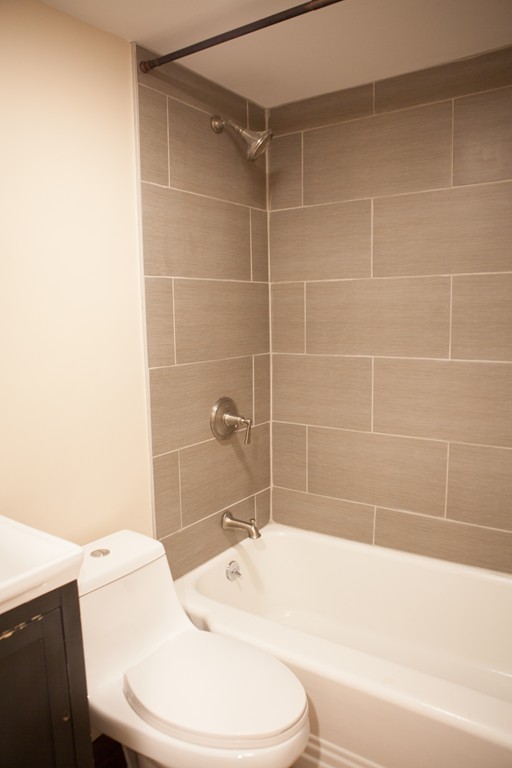 11 Champney Pl, Beacon Hill