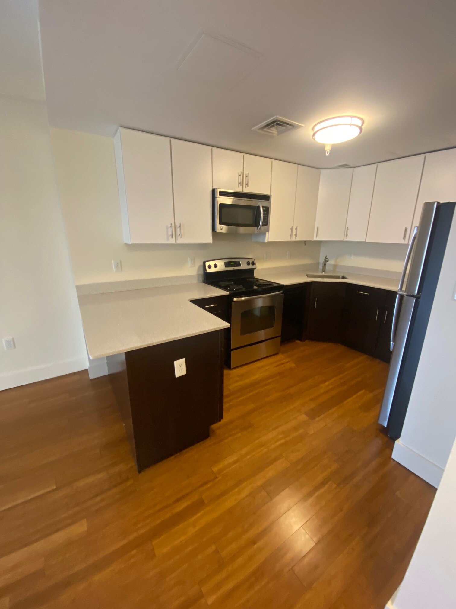 8 Winter St, Downtown