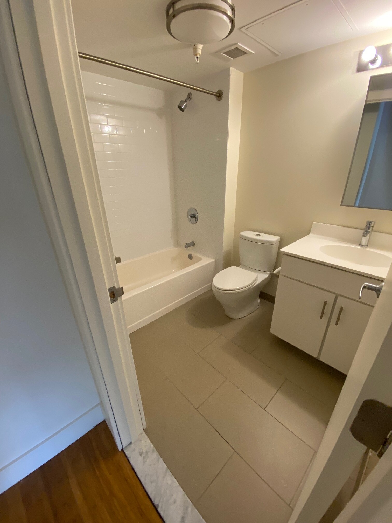 8 Winter St, Downtown