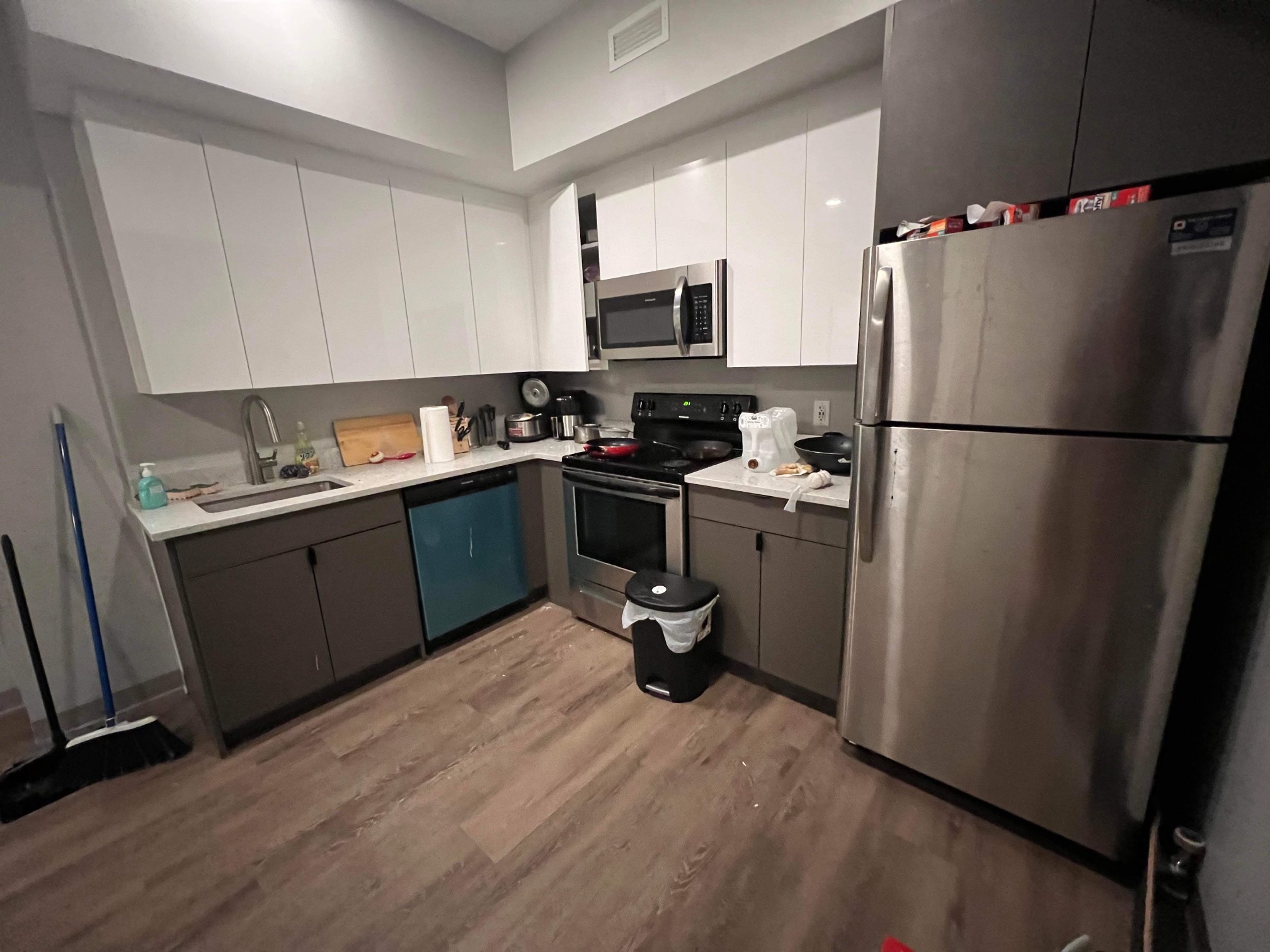 100 Hemenway St, Fenway