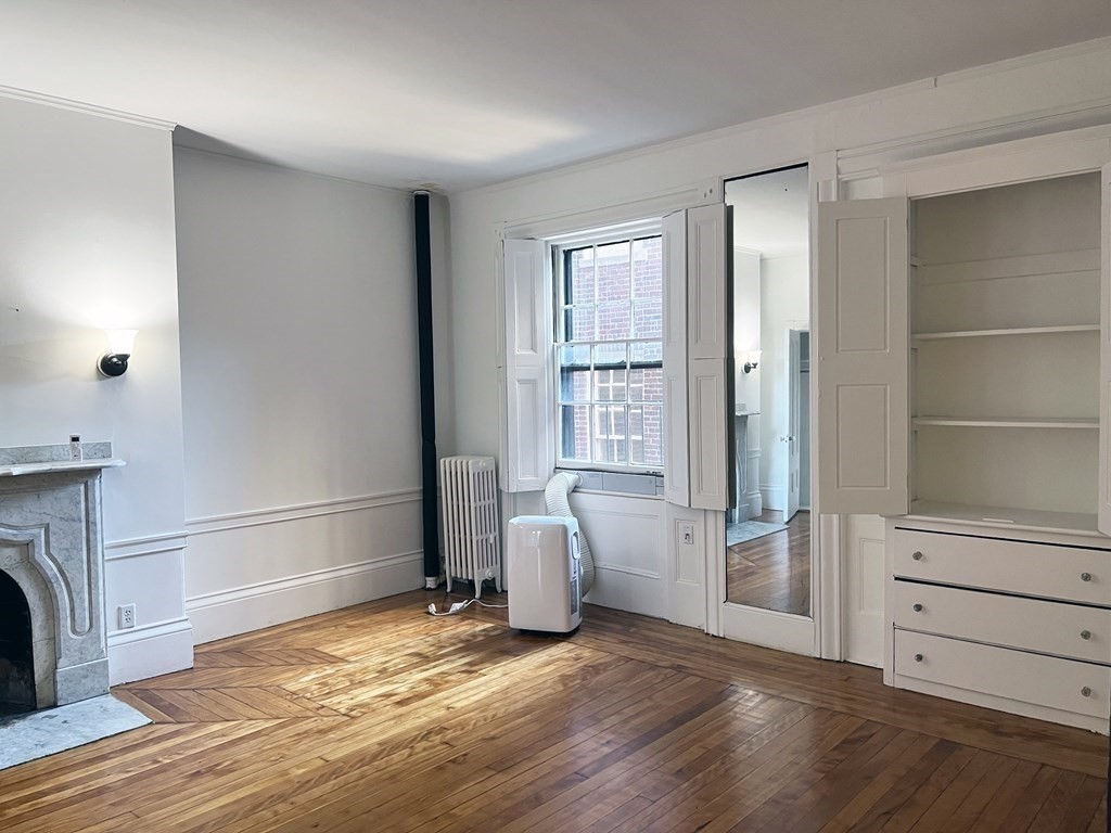 2 Joy St, Beacon Hill