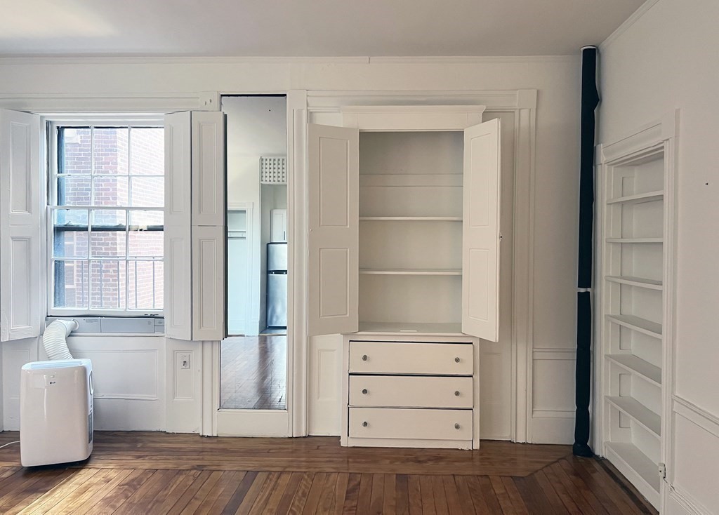 2 Joy St, Beacon Hill