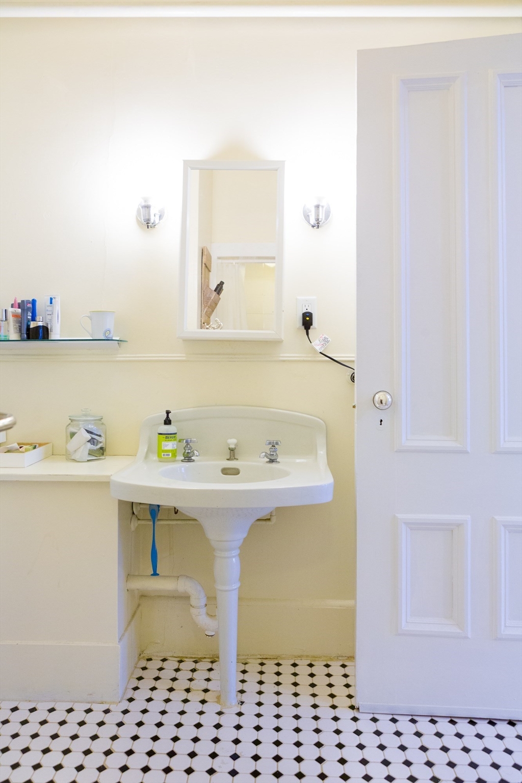 170 Marlborough St, Back Bay