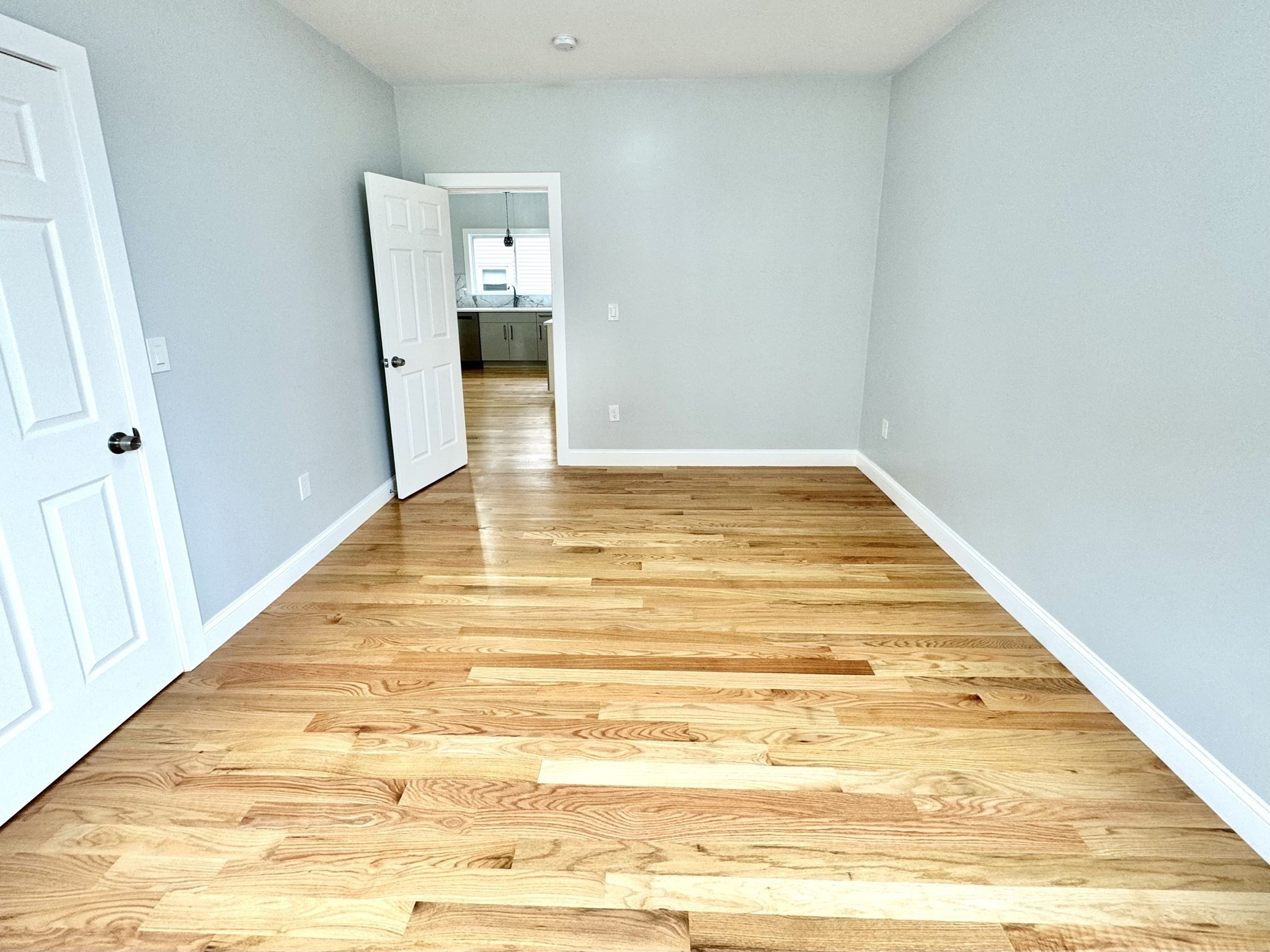 190 Hillside St, Mission Hill