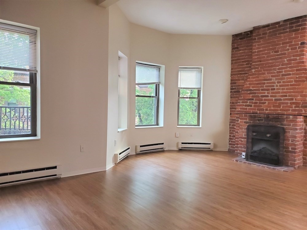 42 Saint Germain St, Back Bay