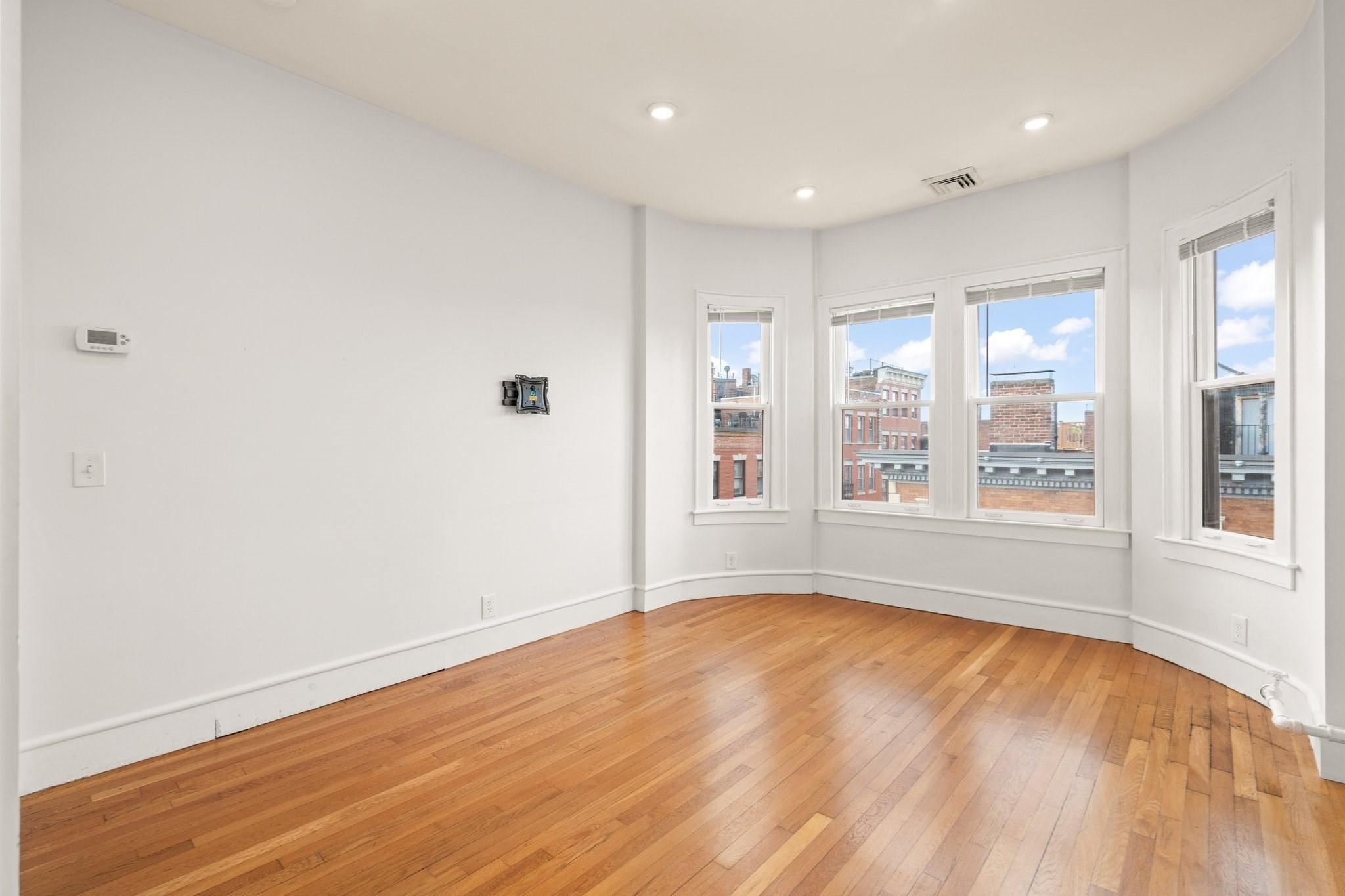 37 Revere St, Beacon Hill