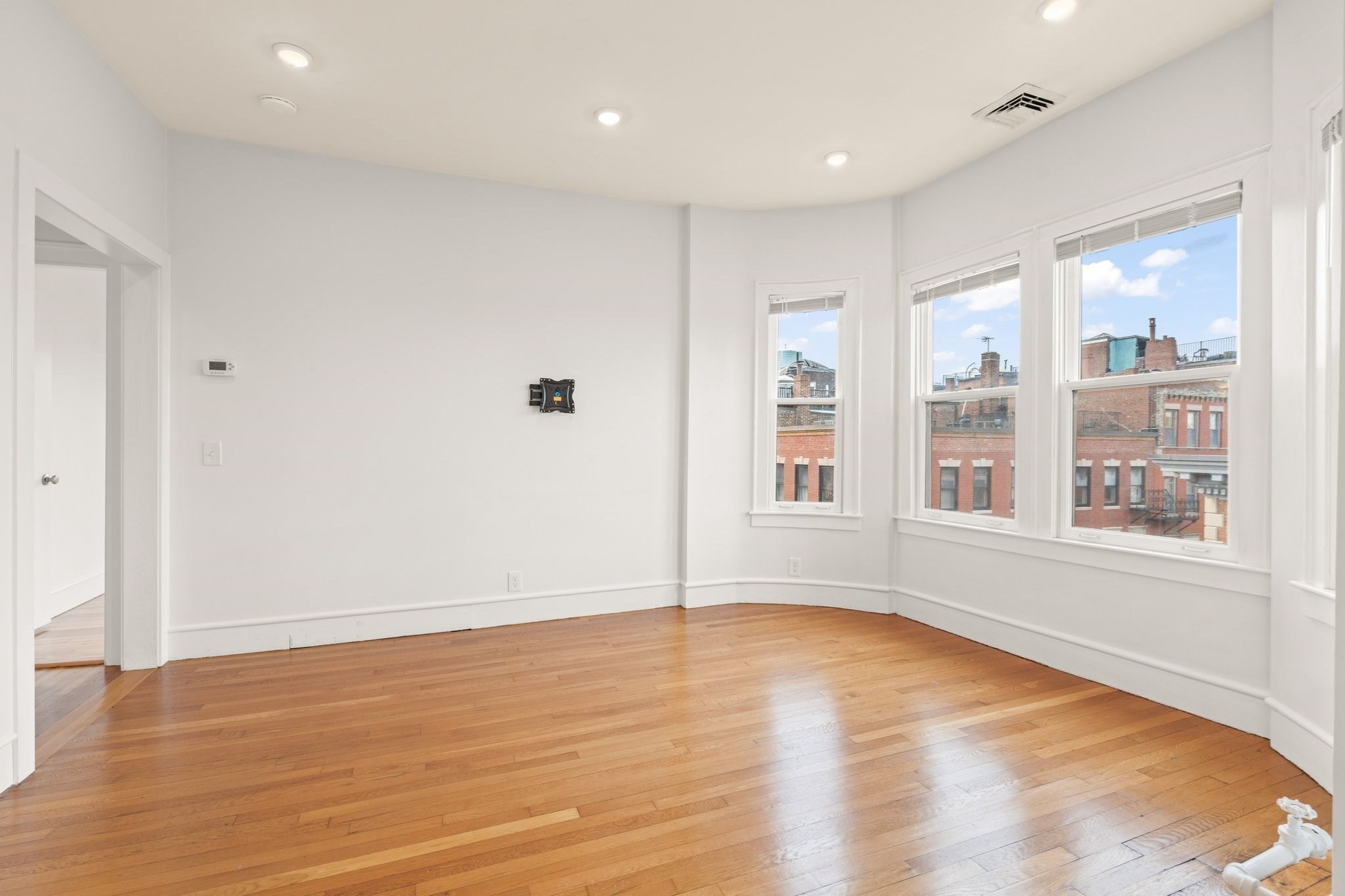 37 Revere St, Beacon Hill