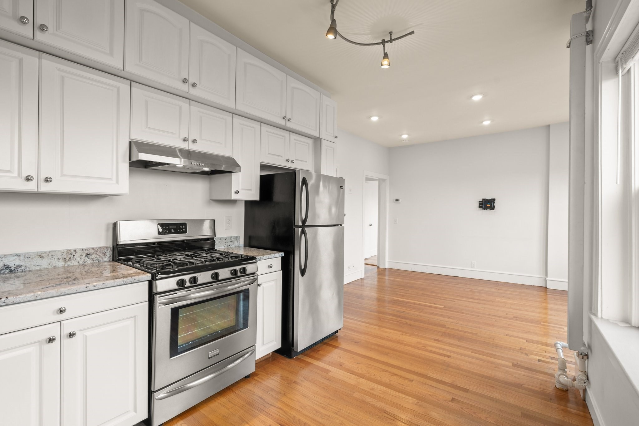 37 Revere St, Beacon Hill