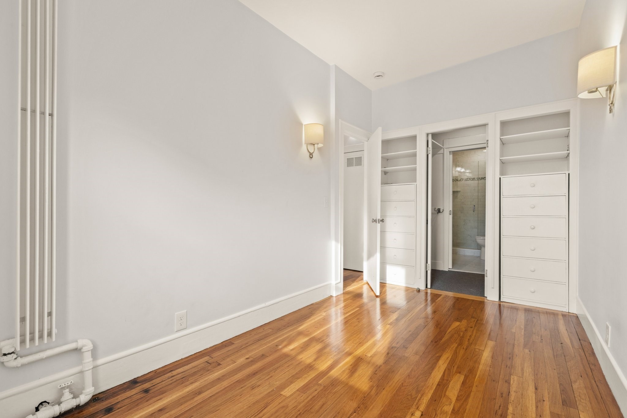 37 Revere St, Beacon Hill