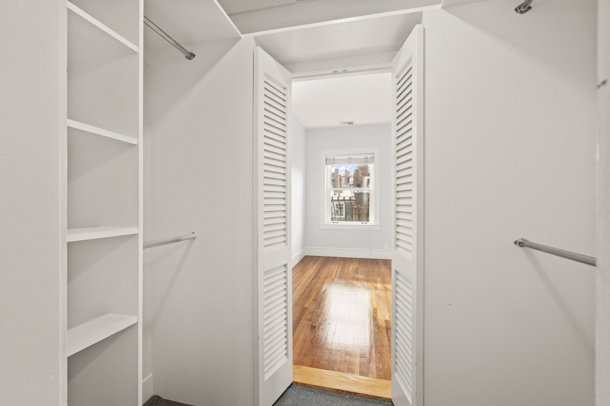 37 Revere St, Beacon Hill