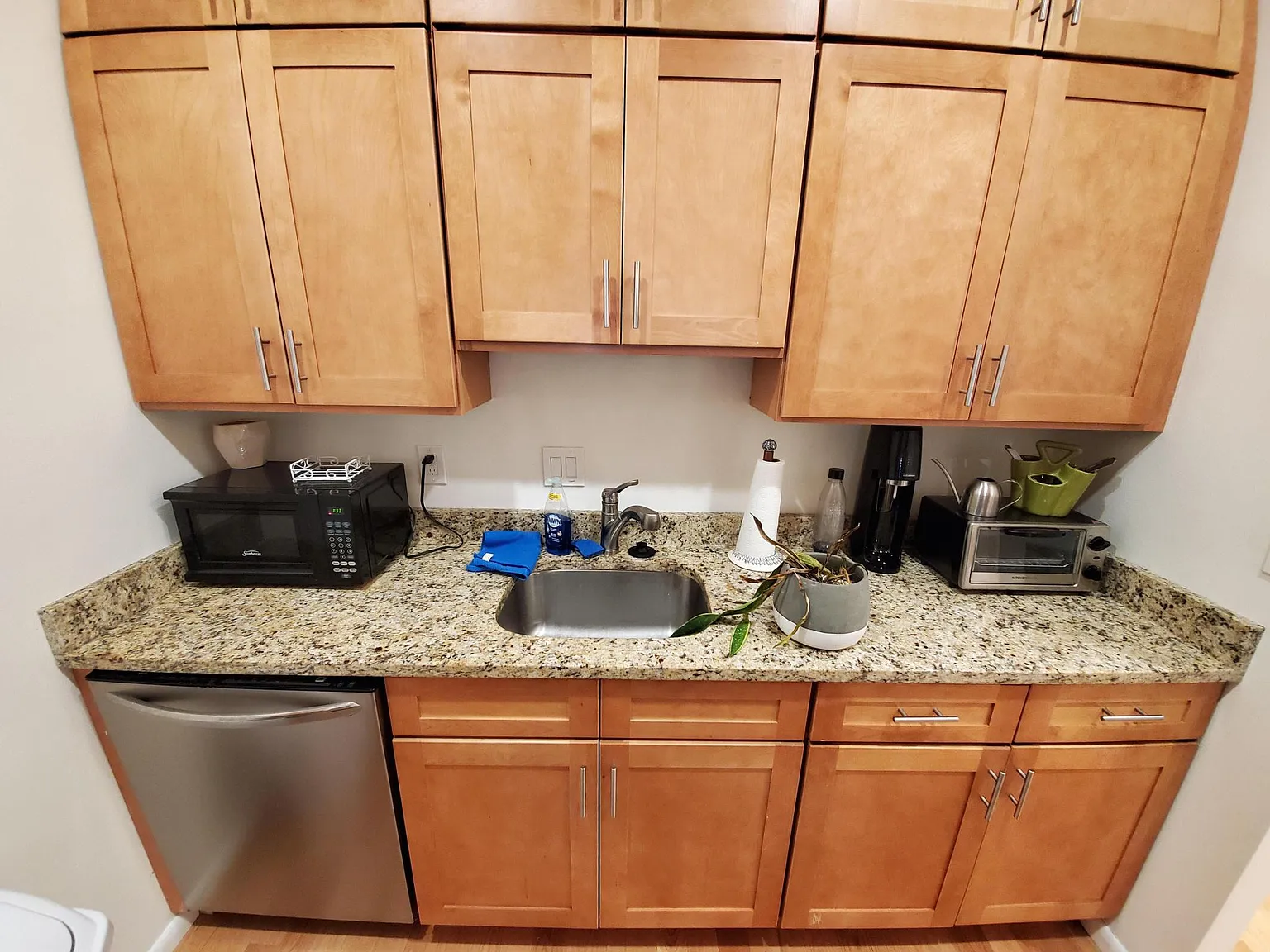 Photos of apartment on East Springfield St.,Boston MA 02118