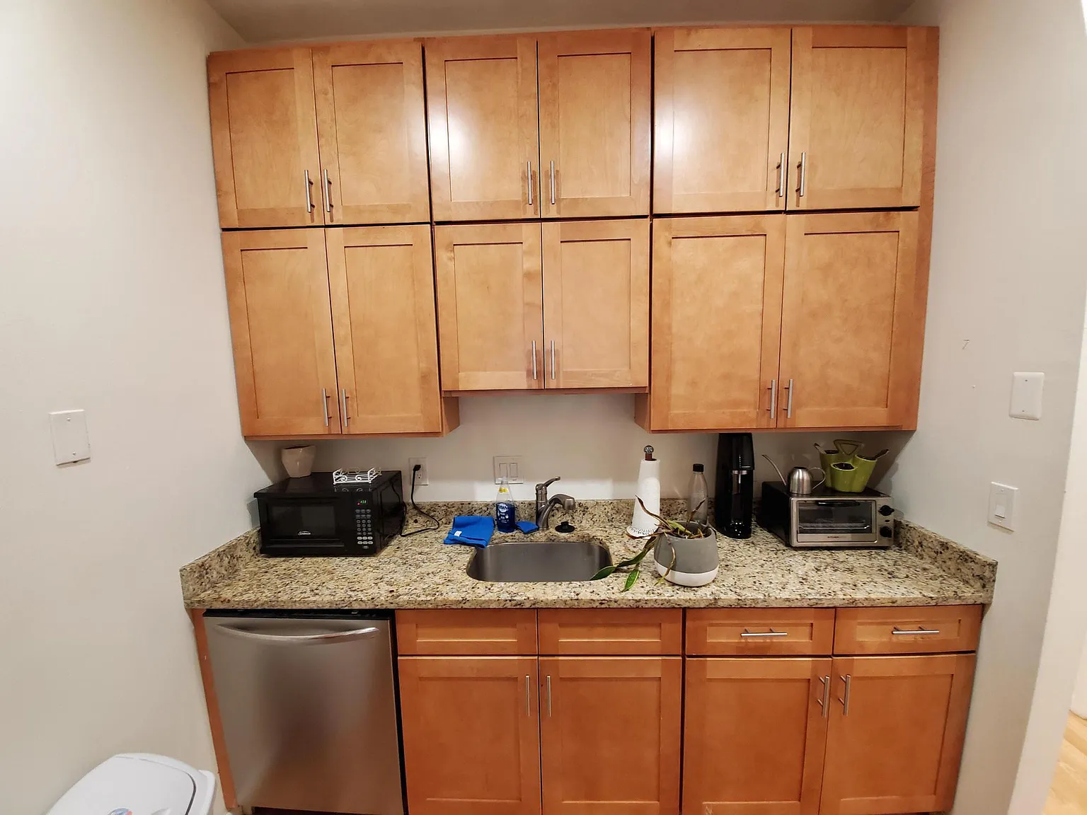 Photos of apartment on East Springfield St.,Boston MA 02118