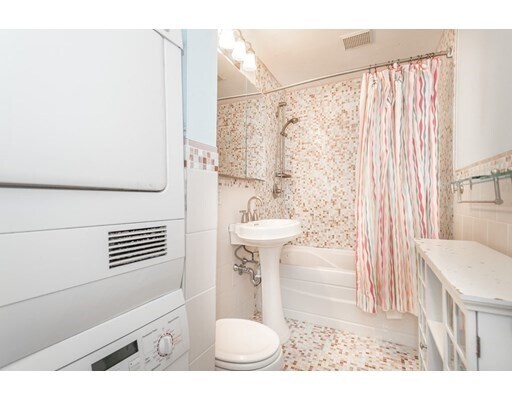 Photos of apartment on Worcester Sq.,Boston MA 02118