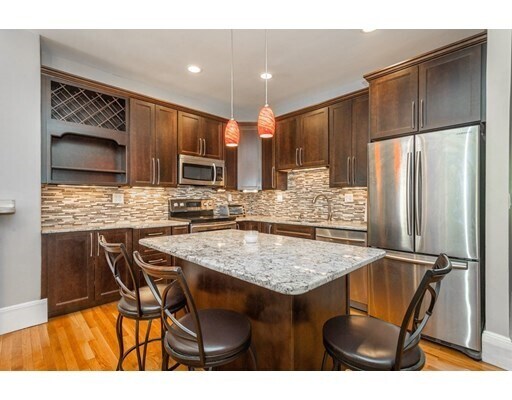 Photos of apartment on Worcester Sq.,Boston MA 02118