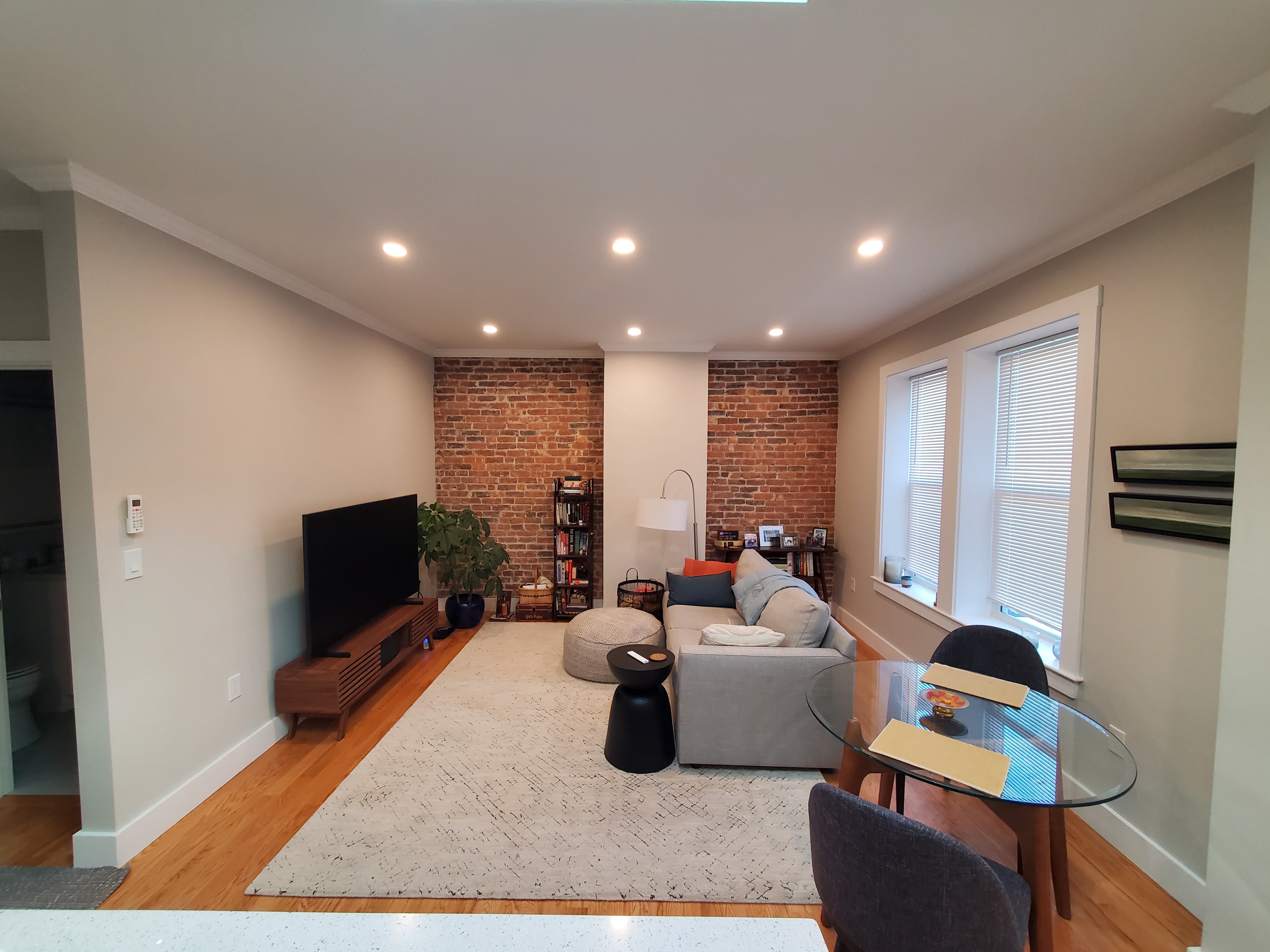 Photos of apartment on Commonwealth Ave.,Boston MA 02135