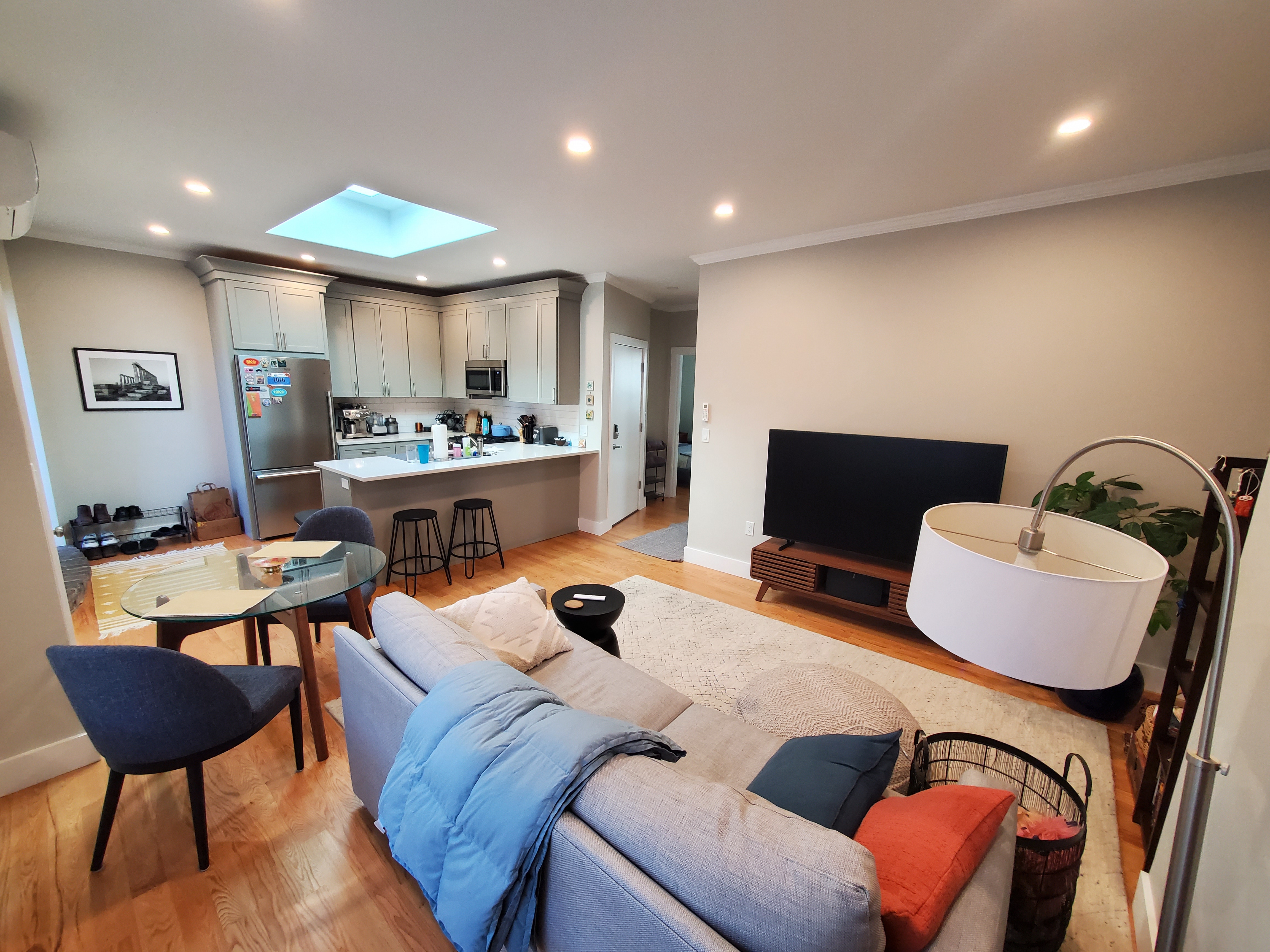 Photos of apartment on Commonwealth Ave.,Boston MA 02135