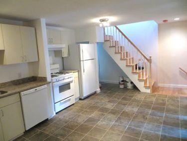 2 bed, 2 bath apartment for rent at 204 3rd St Unit 2, Kendall Square — photo 7 of 23