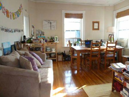 2 bed, 1 bath apartment for rent at 81 West Cedar St Unit 32, Beacon Hill — photo 2 of 13