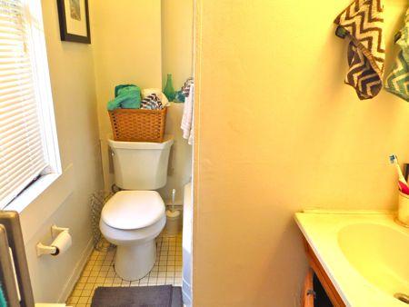 32 Irving St, Beacon Hill