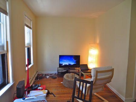 2 bed, 1 bath apartment for rent at 37 South Russell St Unit 3, Beacon Hill — photo 10 of 11
