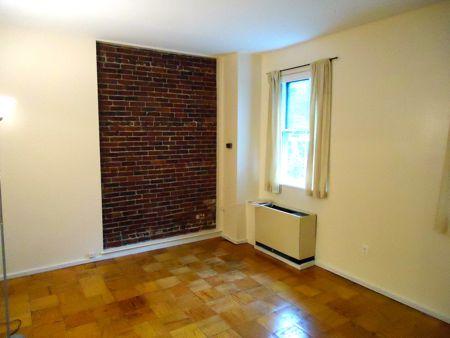 1 bed, 1 bath apartment for rent at 13 Bowdoin St Unit 1C, Beacon Hill — photo 9 of 13