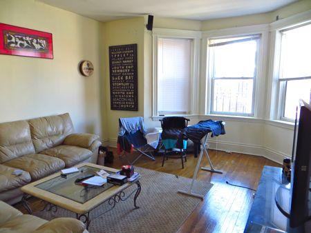 102 Queensberry St, Fenway