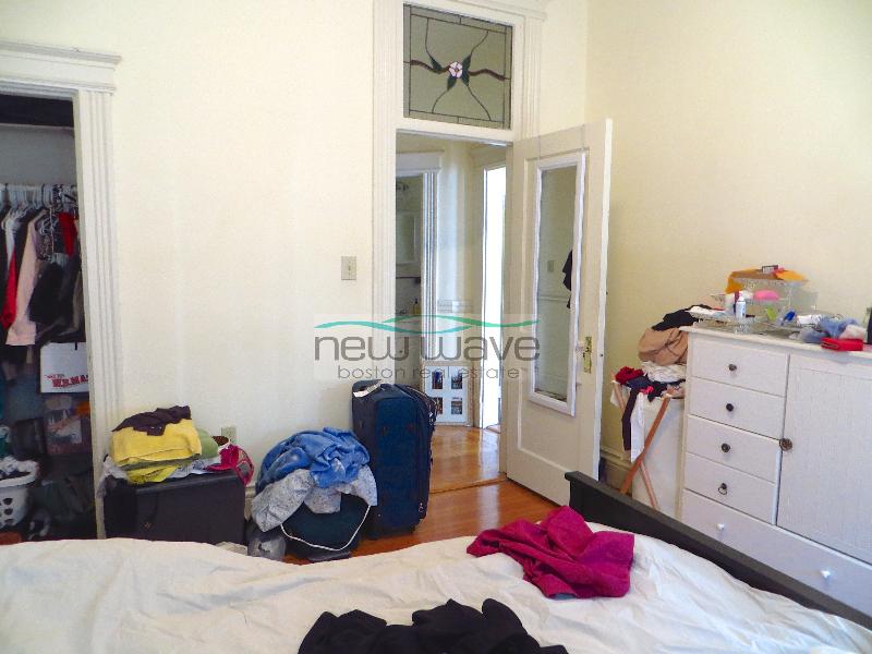 28 Queensberry St, Fenway