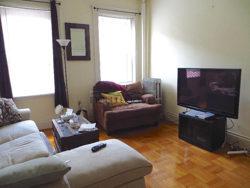 28 Queensberry St, Fenway