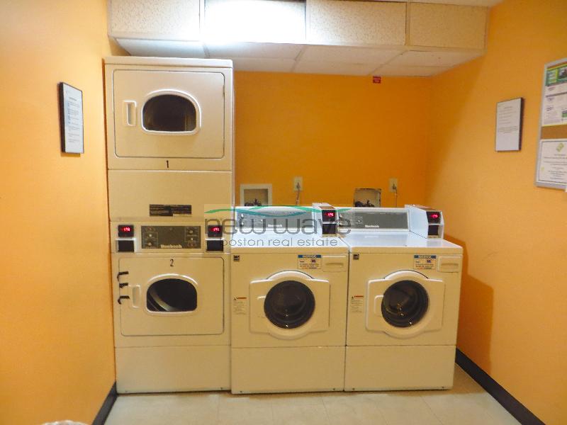 28 Queensberry St, Fenway