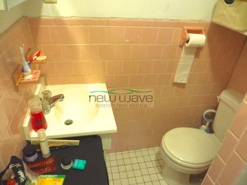 127 Saint Botolph St, Back Bay