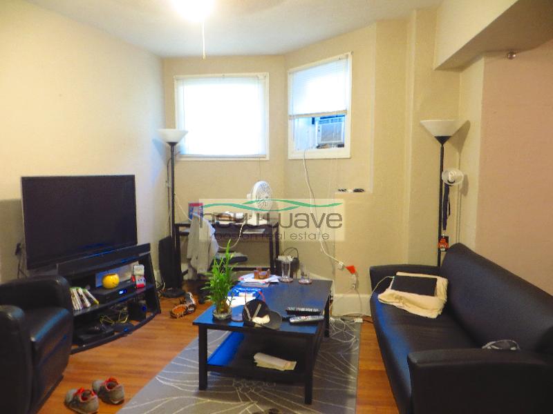 Studio bed, 1 bath apartment for rent at 224 Commonwealth Ave Unit 2, Back Bay — photo 3 of 11