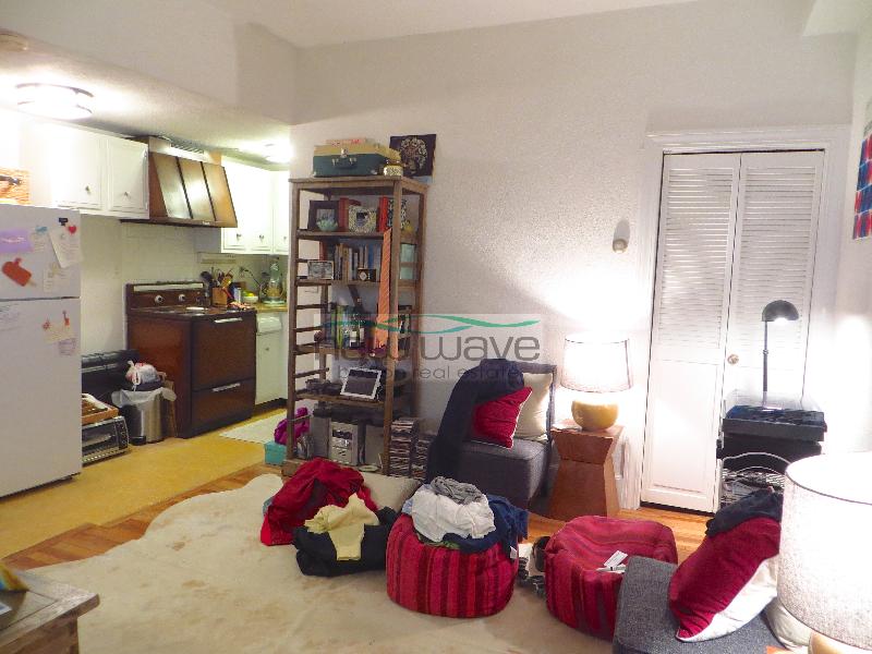 Studio bed, 1 bath apartment for rent at 224 Commonwealth Ave Unit 1, Back Bay — photo 6 of 12