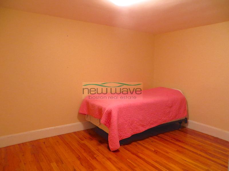 206 Commonwealth Ave, Back Bay