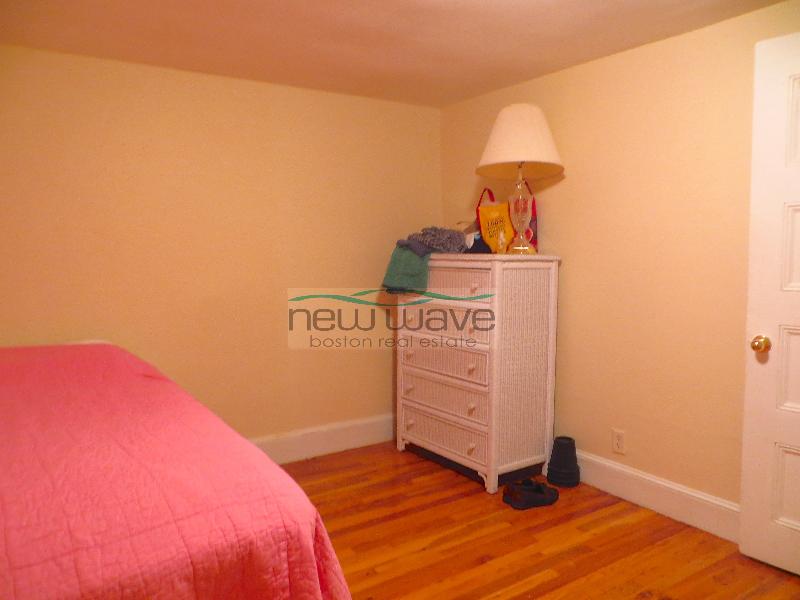 206 Commonwealth Ave, Back Bay