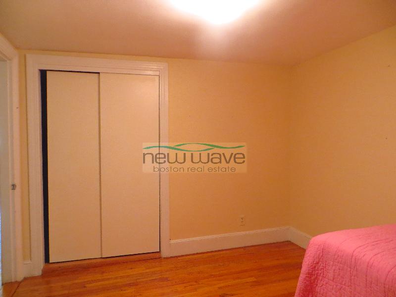 206 Commonwealth Ave, Back Bay