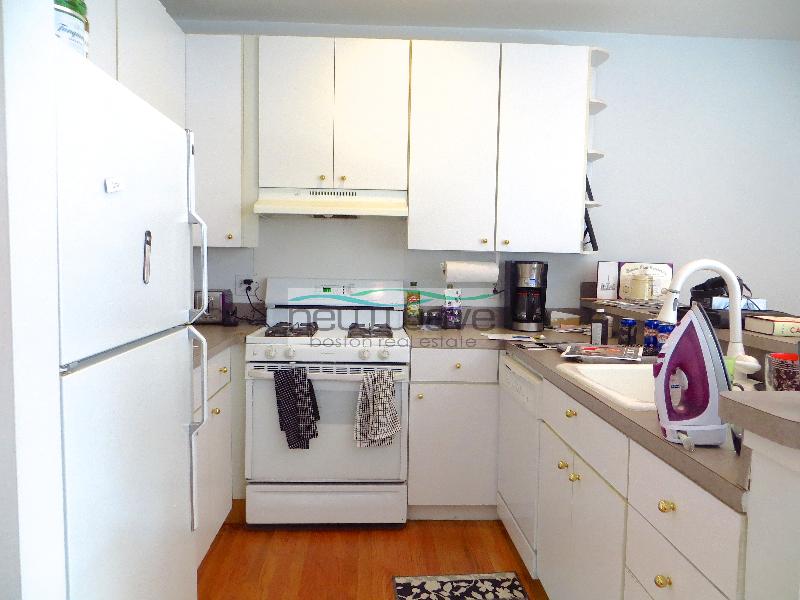 140 Boylston St, Back Bay