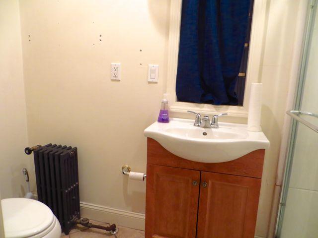2 bed, 1.5 bath apartment for rent at 85 Phillips St Unit 1, Beacon Hill — photo 3 of 15