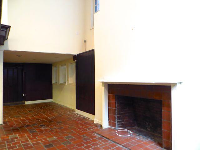 2 bed, 1.5 bath apartment for rent at 85 Phillips St Unit 1, Beacon Hill — photo 4 of 15