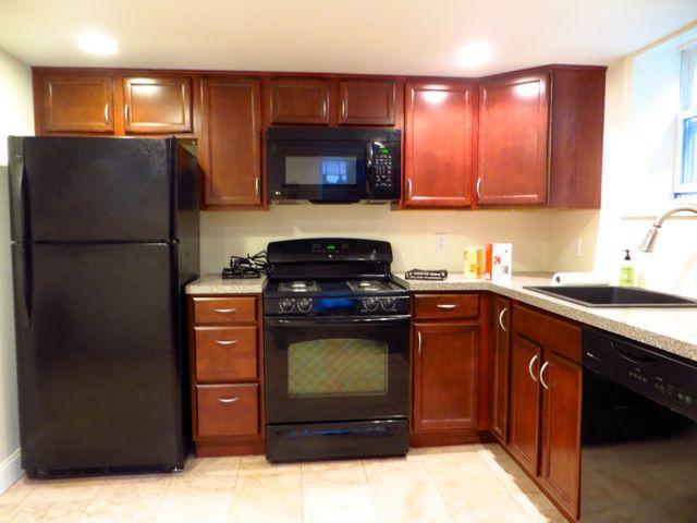 2 bed, 1.5 bath apartment for rent at 85 Phillips St Unit 1, Beacon Hill — photo 7 of 15