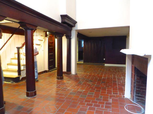 2 bed, 1.5 bath apartment for rent at 85 Phillips St Unit 1, Beacon Hill