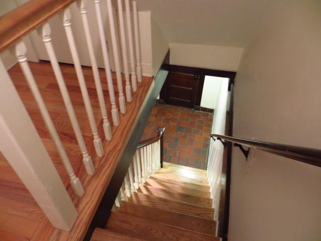2 bed, 1.5 bath apartment for rent at 85 Phillips St Unit 1, Beacon Hill — photo 10 of 15