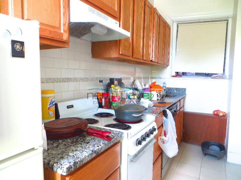 136 Hemenway St, Fenway