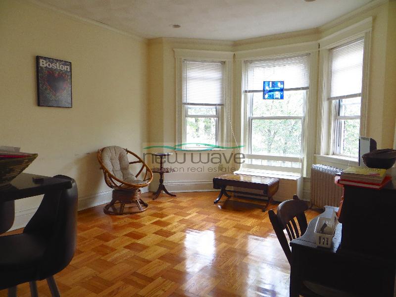 28 Queensberry St, Fenway