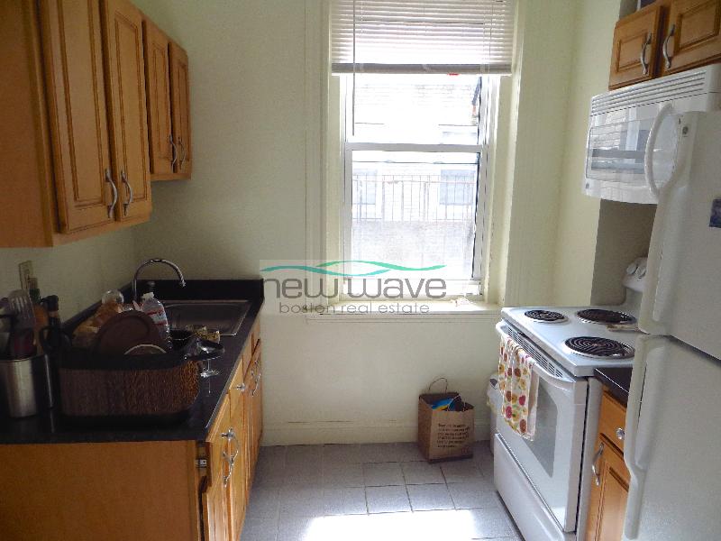 28 Queensberry St, Fenway