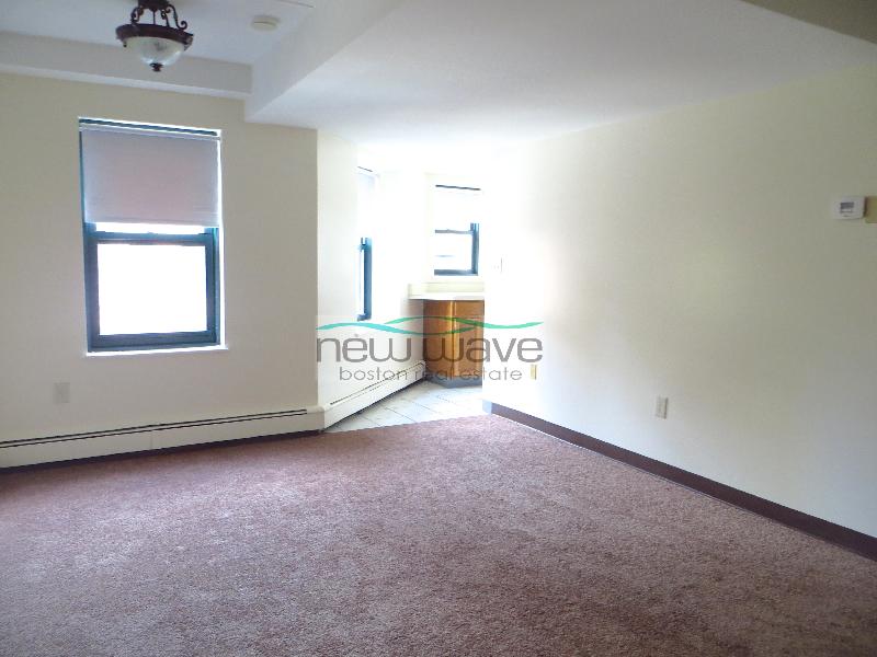 400 Massachusetts Ave, South End